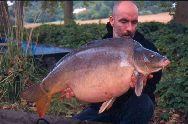 Over forty-pounds caught from the River Maas in Belgium on Activ Maple-8