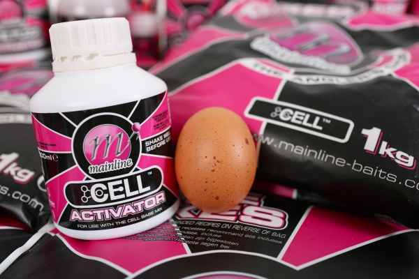 01 All you need is paste one egg, a Dedicated Base Mix of your choice and the corresponding liquid Activator.