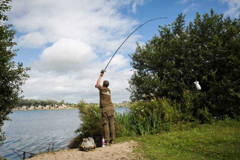 My bait mix needs to keep from turning during my session.