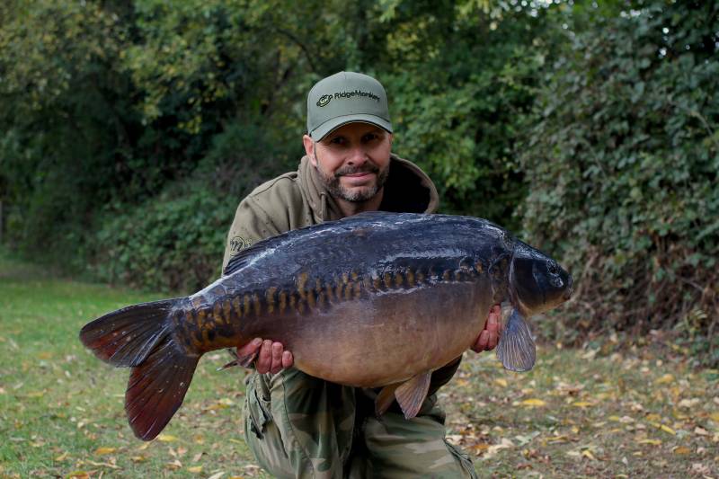 Horton certainly held some beautiful carp like this 34lb 10oz mirror