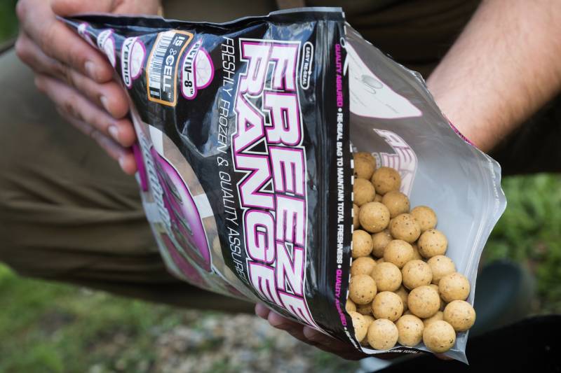 Leave whole boilies in your feed if nuisance fish are an issue