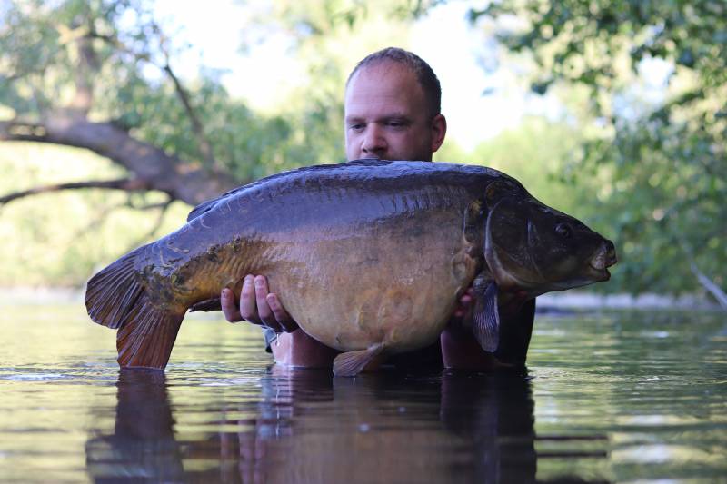 Black Mirror at 33lb 6oz