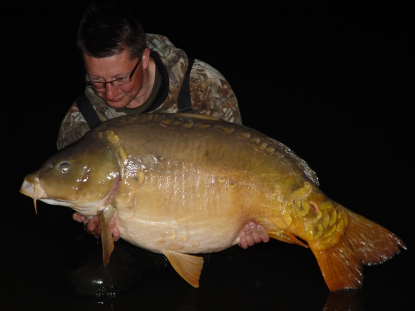 Danny with a PB 62lb 12oz mirror caught on the New Grange whils fieldtesting