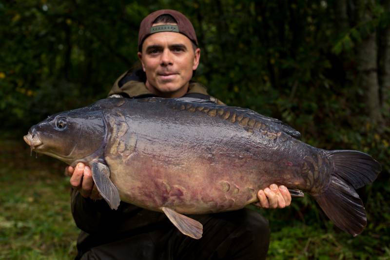 A cracking autumnal mirror!