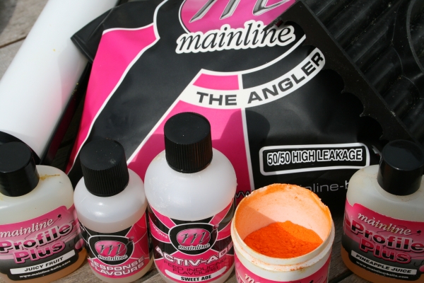 Use the 50/50 High Leakage mix from Mainline for regular, bottom bait boilies