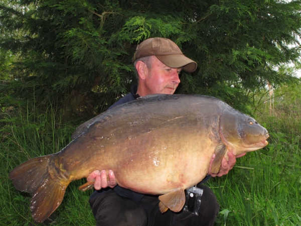 One of the forties last year in the shape of this a lovely well proportioned mirror