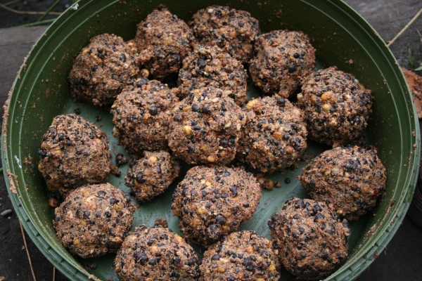 The mixture can then be squeezed into balls.